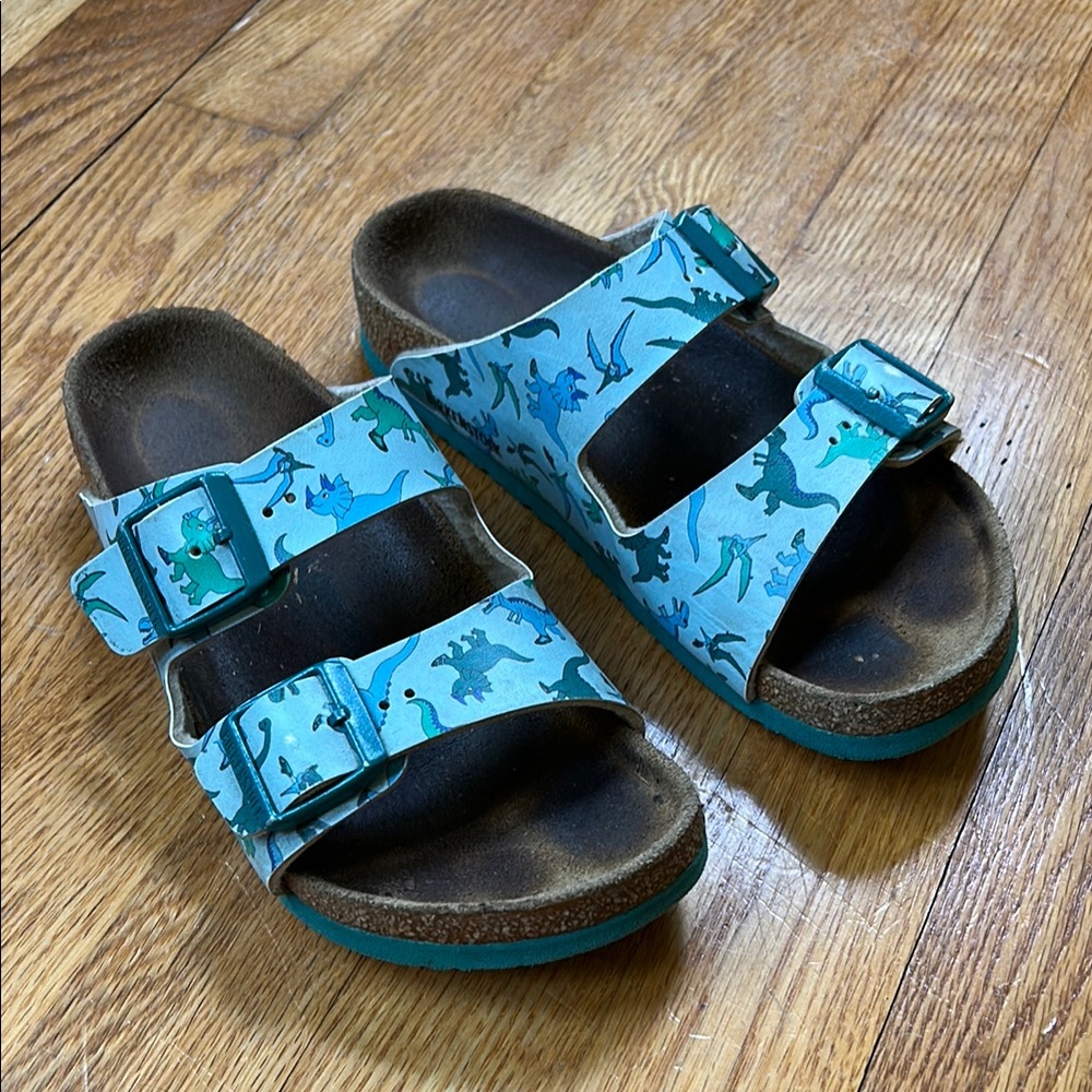 Birkenstock kid’s Arizona in Dinosaur Print